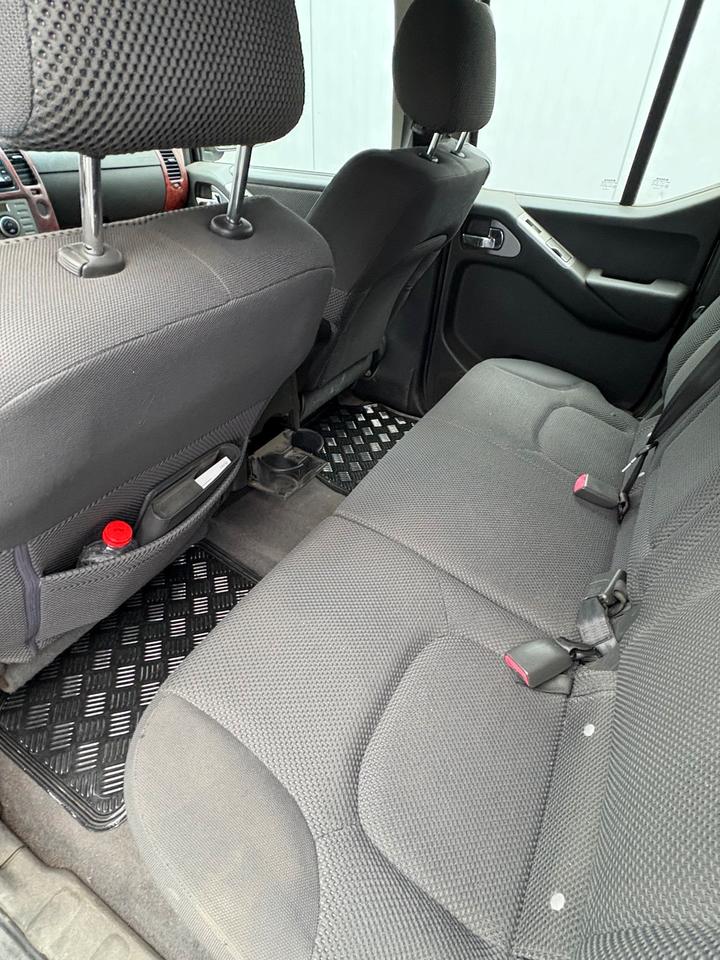 Nissan Navara   D40 4x4 Diesel Pickup Automatik пробіг: 284000 рік: Dezember 2006 Diesel ціна: 4850 - Фото 8