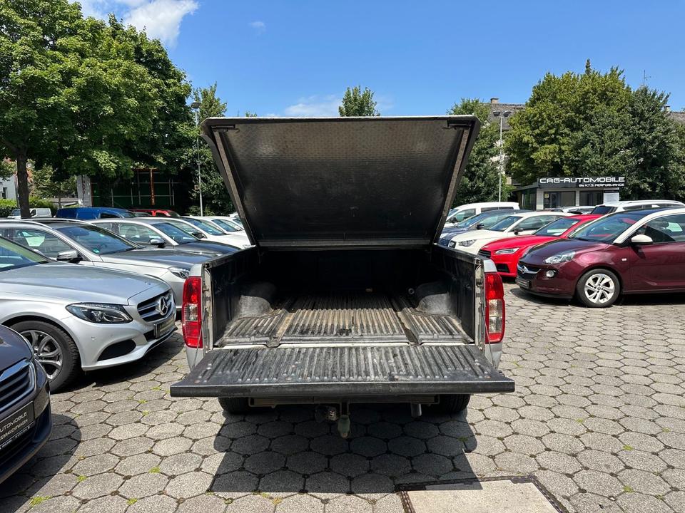 Nissan Navara Pickup 2,5 dCI King Cab XE 4X4 пробіг: 238000 рік: November 2006 Diesel потужність:171 PS коробка: Manuell ціна: 3999 - Фото 4