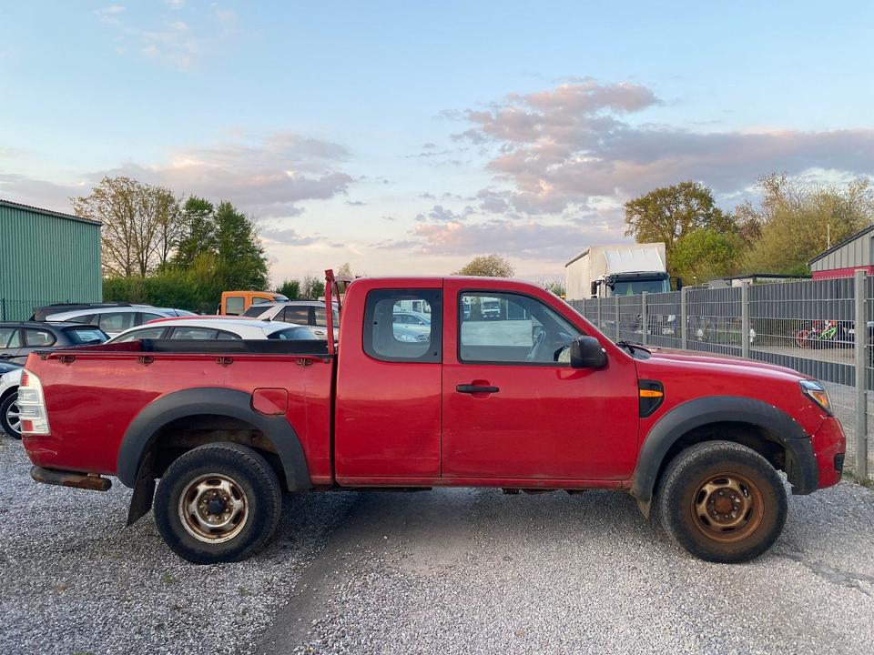 Ford Ranger Extrakabine 4X4 XLT Limited klima пробіг: 69569 рік: Juli 2011 Diesel потужність:143 PS ціна: 4990 - Фото 6