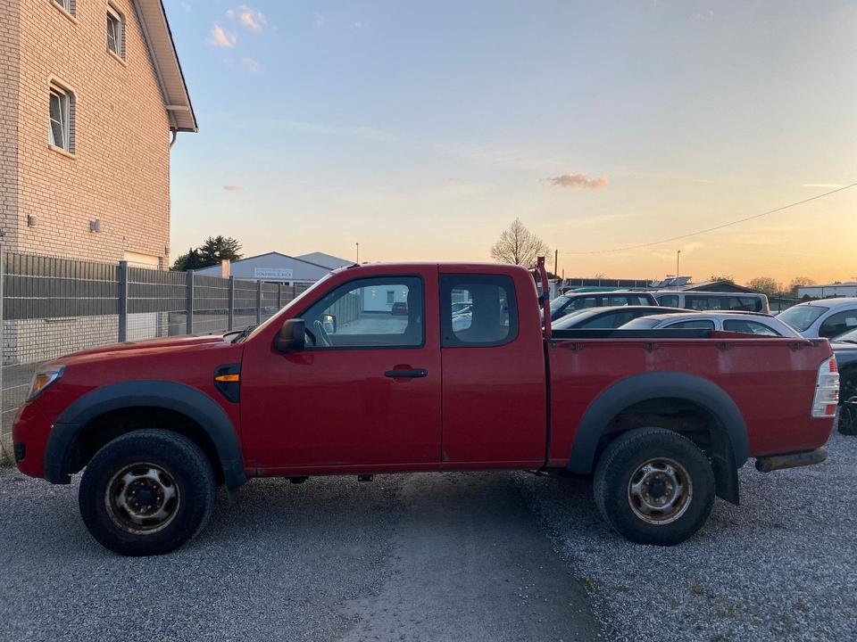 Ford Ranger Extrakabine 4X4 XLT Limited klima пробіг: 69569 рік: Juli 2011 Diesel потужність:143 PS ціна: 4990 - Фото 7