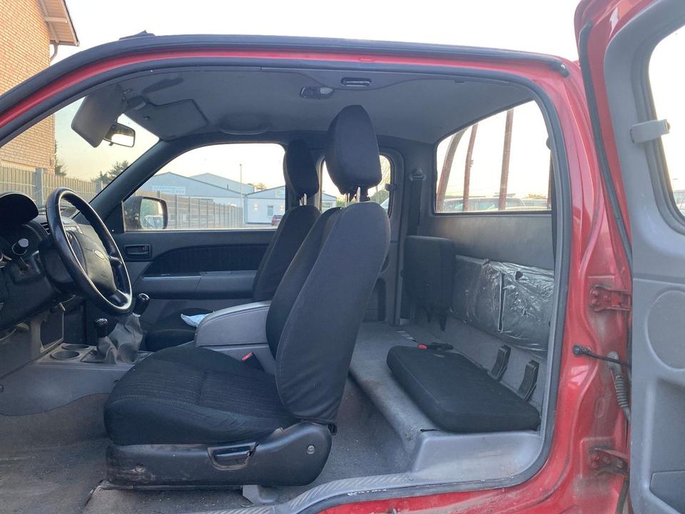 Ford Ranger Extrakabine 4X4 XLT Limited klima пробіг: 69569 рік: Juli 2011 Diesel потужність:143 PS ціна: 4990 - Фото 9