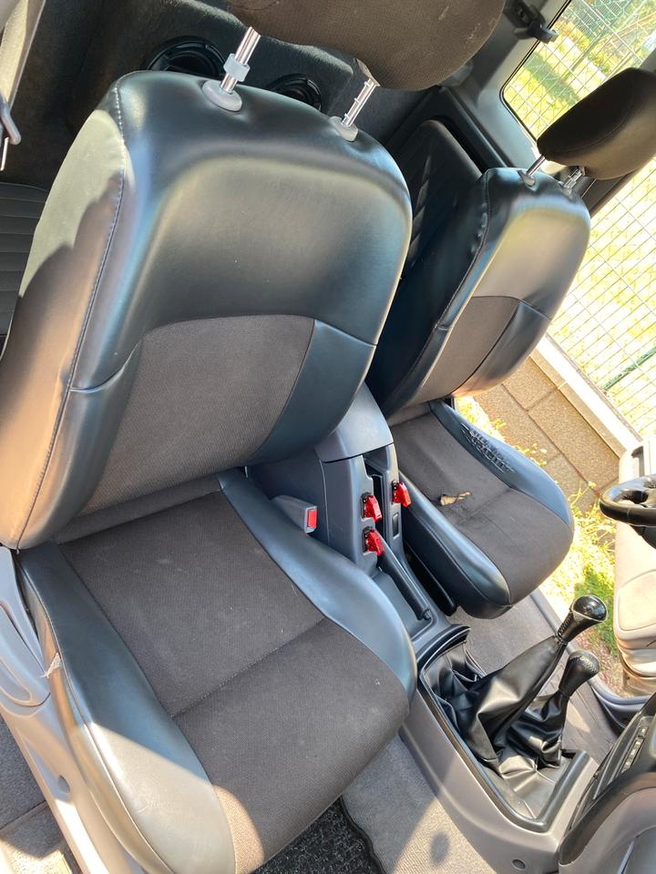 Nissan pick up Navara 4x4 пробіг: 300000 рік: Januar 2002 Diesel потужність:103 PS  ціна: 5000 - Фото 8