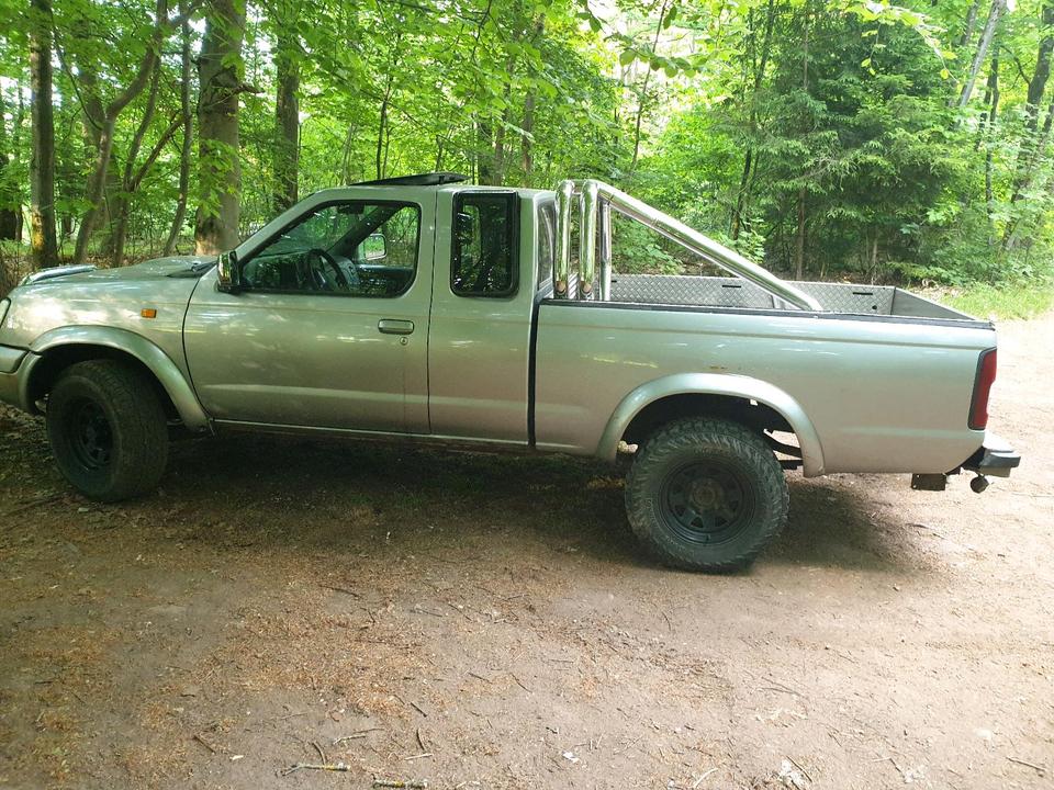 nissan pick up d22 navara 4x4 пробіг: 296500 рік: Januar 2002 Diesel потужність:103 PS коробка: Manuell ціна: 5000 - Фото 6