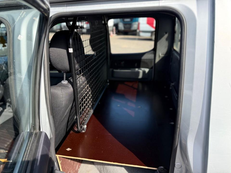 Ford Ranger XL Doppelkabine 4X4 пробіг: 219301 рік: März 2010 Diesel потужність:143 PS коробка: Manuell ціна: 5900 - Фото 13