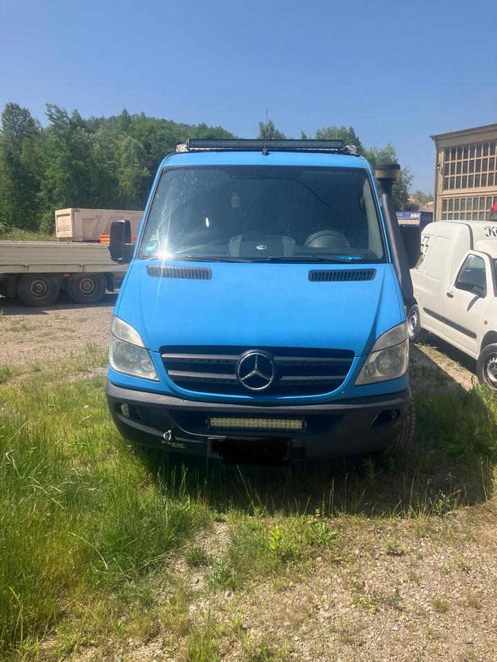 Mercedes Sprinter 311 CDI Offroad 4x4 Optik пробіг: 256000 рік: März 2008 Diesel потужність:110 PS коробка: Manuell  - Фото 1