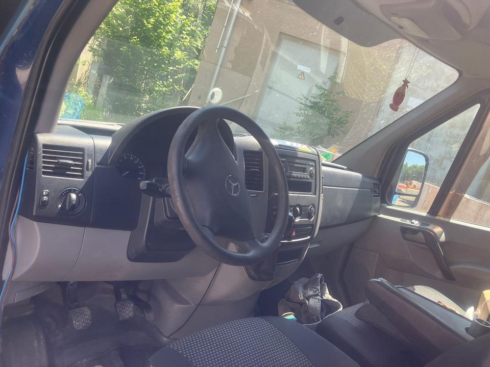 Mercedes Sprinter 311 CDI Offroad 4x4 Optik пробіг: 256000 рік: März 2008 Diesel потужність:110 PS коробка: Manuell  - Фото 6