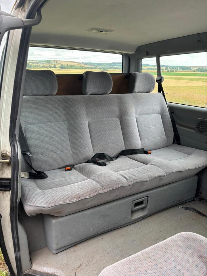VW T4 2,4 Multivan пробіг: 289000 рік: Juni 1994 Diesel потужність:75 PS коробка: Manuell Juli 2025 ціна: 1900 - Фото 5