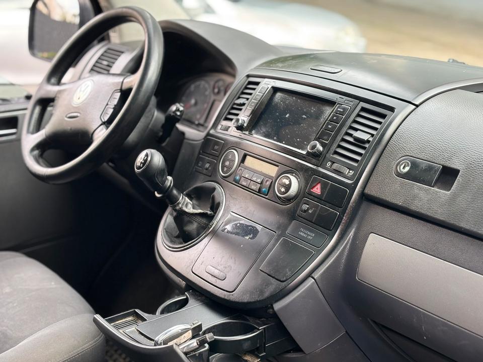 VW T5 Multivan 2,5TDI  пробіг: 390458 рік: Juli 2005 Diesel потужність:174 PS коробка: Manuell April 2026 ціна: 3000 - Фото 5