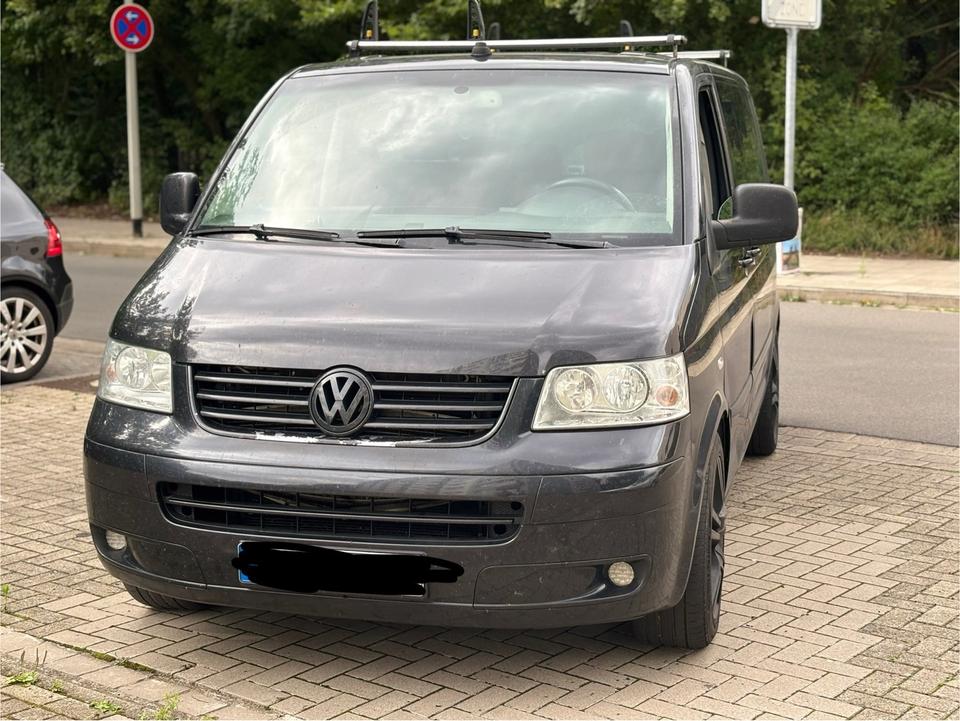VW T5 Multivan 2,5TDI пробіг: 398585 рік: Juli 2005 Diesel потужність:174 PS коробка: Manuell ціна: 3000 - Фото 0