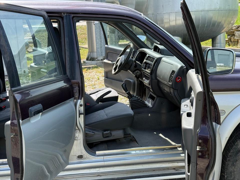 Надійне авто для військових Mitsubishi L200 Pick-Up Double Cab 2.5TD 4x4 American Sport пробіг: 231000 рік: Mai 2002 Diesel потужність:116 PS ціна: 4800 - Фото 10