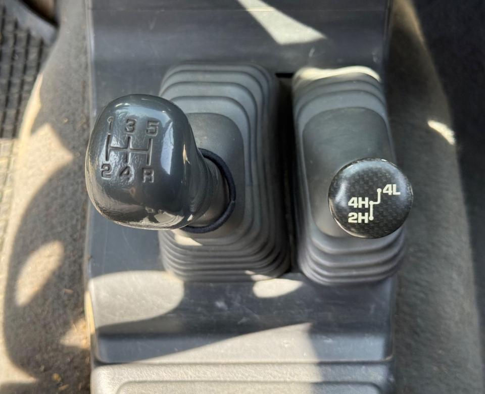Надійне авто для військових Mitsubishi L200 Pick-Up Double Cab 2.5TD 4x4 American Sport пробіг: 231000 рік: Mai 2002 Diesel потужність:116 PS ціна: 4800 - Фото 15