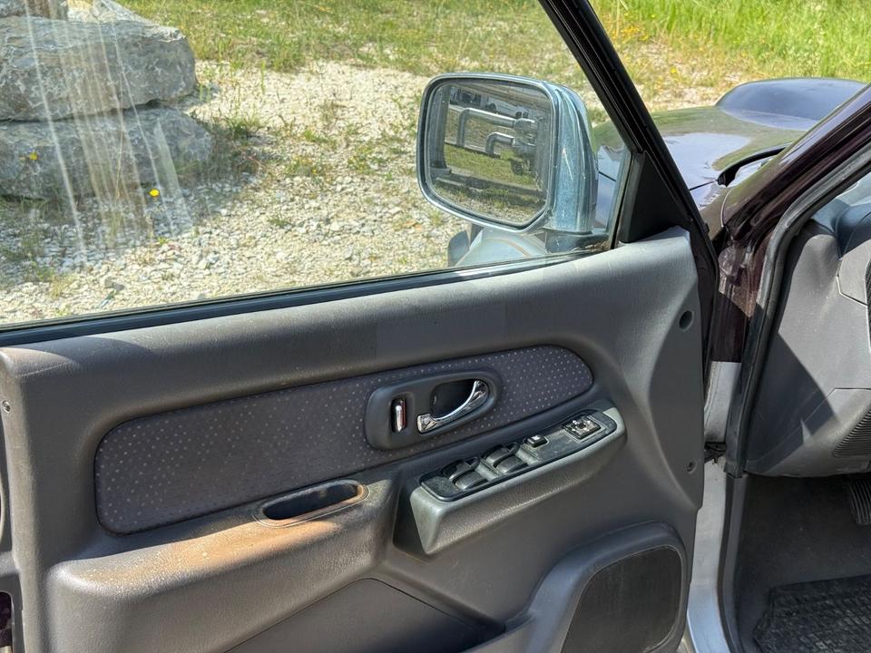Надійне авто для військових Mitsubishi L200 Pick-Up Double Cab 2.5TD 4x4 American Sport пробіг: 231000 рік: Mai 2002 Diesel потужність:116 PS ціна: 4800 - Фото 17