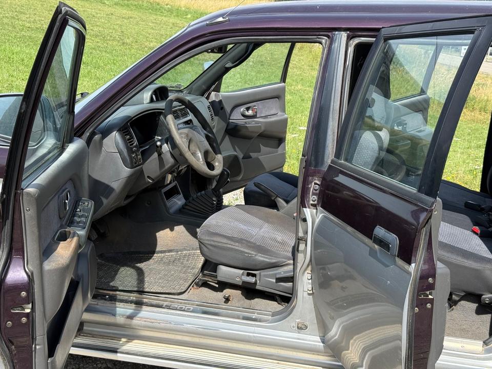 Надійне авто для військових Mitsubishi L200 Pick-Up Double Cab 2.5TD 4x4 American Sport пробіг: 231000 рік: Mai 2002 Diesel потужність:116 PS ціна: 4800 - Фото 9