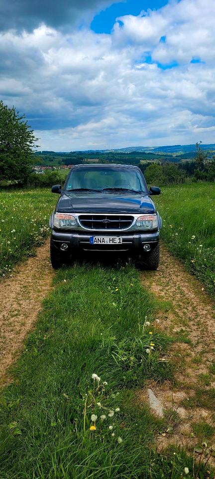 Ford Explorer U2 4x4 Unbeschädigtes Fahrzeug рік: Juli 2000 Benzin потужність:204 PS коробка: Automatik ціна: 3500 - Фото 3