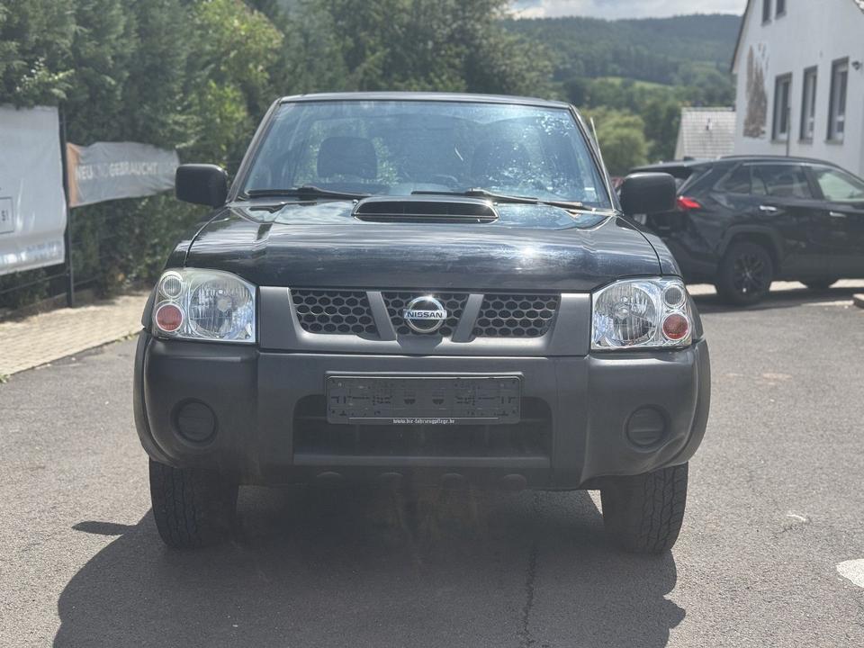 Nissan Navara NP300 Pick-up King Cab 4X4 пробіг: 367060 рік: September 2008 Diesel потужність:133 PS коробка: Manuell ціна: 4350 - Фото 1