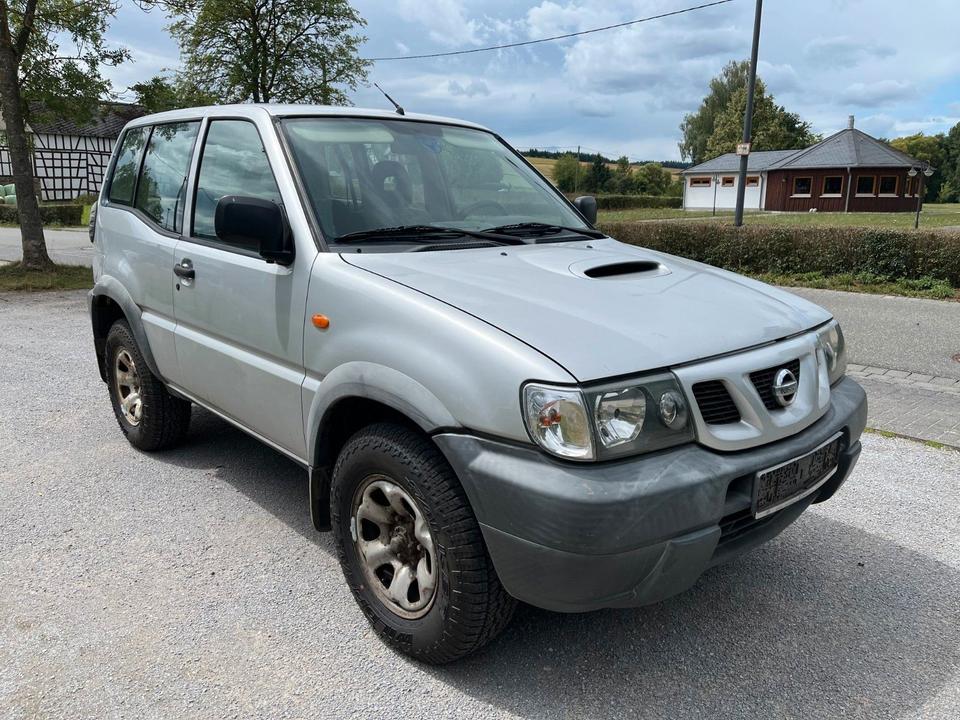 Купити авто Nissan Terrano Comfort 2.7 TD Intercooler пробіг: 156500 рік: Januar 2004 Diesel потужність:125 PS коробка: Manuell ціна: 3000 - Фото 0