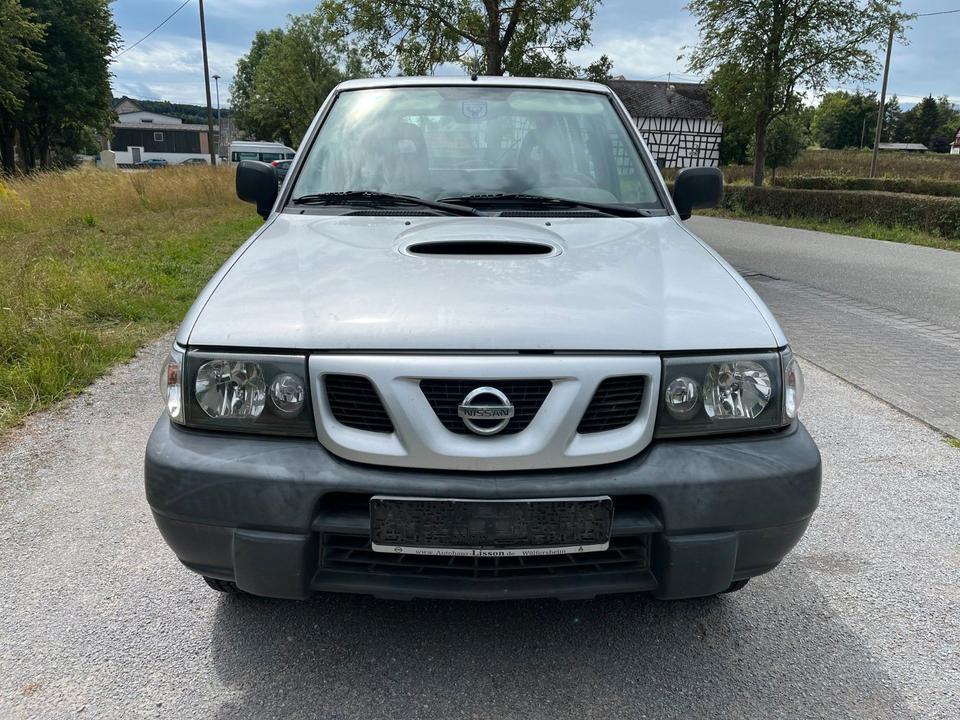 Купити авто Nissan Terrano Comfort 2.7 TD Intercooler пробіг: 156500 рік: Januar 2004 Diesel потужність:125 PS коробка: Manuell ціна: 3000 - Фото 1