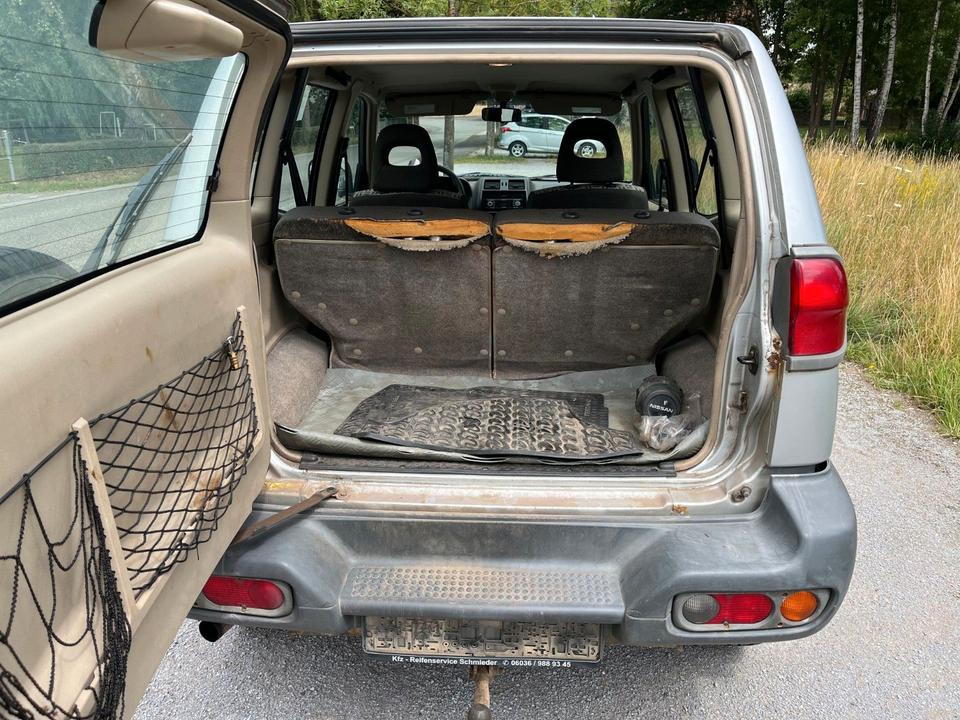 Купити авто Nissan Terrano Comfort 2.7 TD Intercooler пробіг: 156500 рік: Januar 2004 Diesel потужність:125 PS коробка: Manuell ціна: 3000 - Фото 11