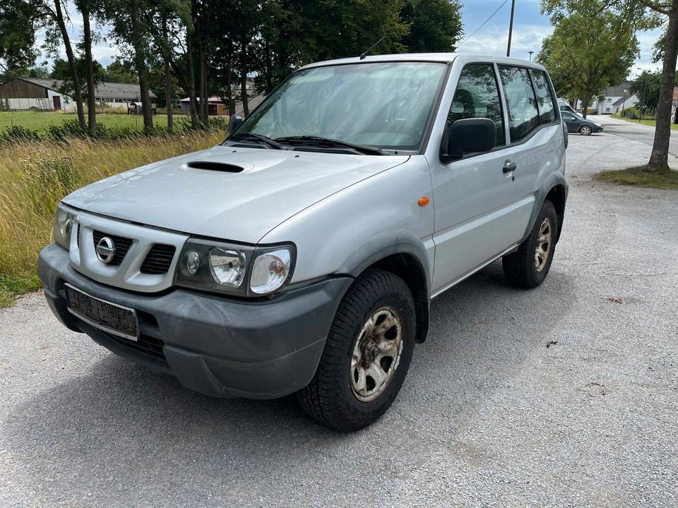 Купити авто Nissan Terrano Comfort 2.7 TD Intercooler пробіг: 156500 рік: Januar 2004 Diesel потужність:125 PS коробка: Manuell ціна: 3000 - Фото 2