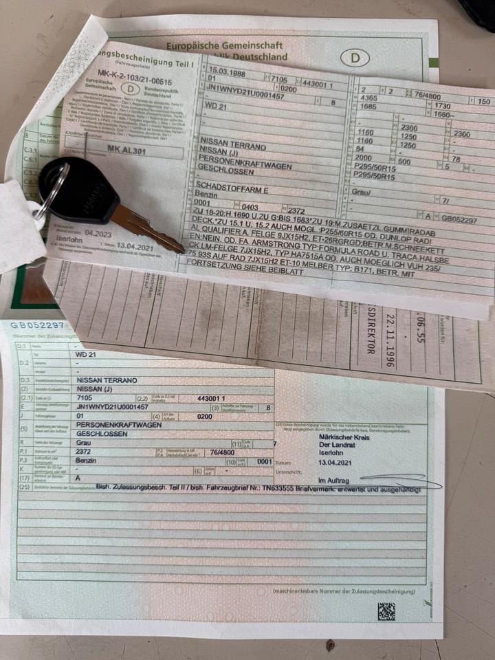 Nissan Terrano 4X4 пробіг: 170656 рік: März 1988 Benzin потужність:105 PS коробка: Manuell ціна: 3500 - Фото 11