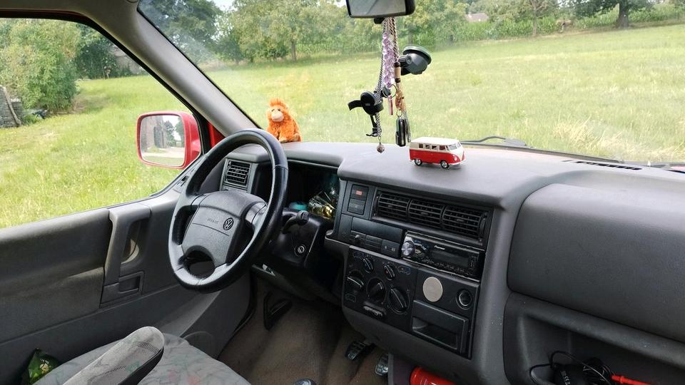 VW T4 Multivan пробіг: 460000 Diesel рік: Juni 1997 потужність:102 PS коробка: Manuell ціна: 3500 - Фото 11