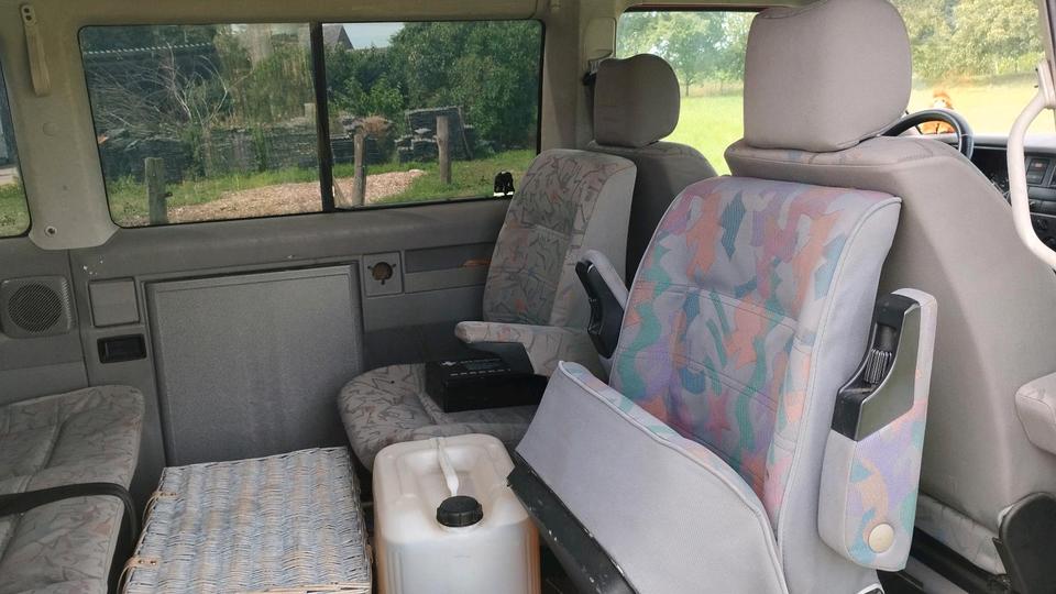 VW T4 Multivan пробіг: 460000 Diesel рік: Juni 1997 потужність:102 PS коробка: Manuell ціна: 3500 - Фото 8