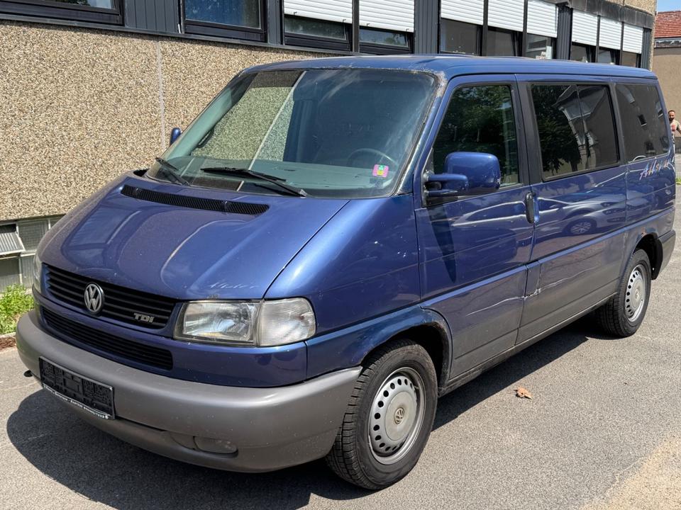 Volkswagen T4 Multivan Allstar 2.5 TDI  пробіг: 561200 рік: April 1998 Diesel потужність:102 PS коробка: Manuell ціна: 2999 - Фото 0