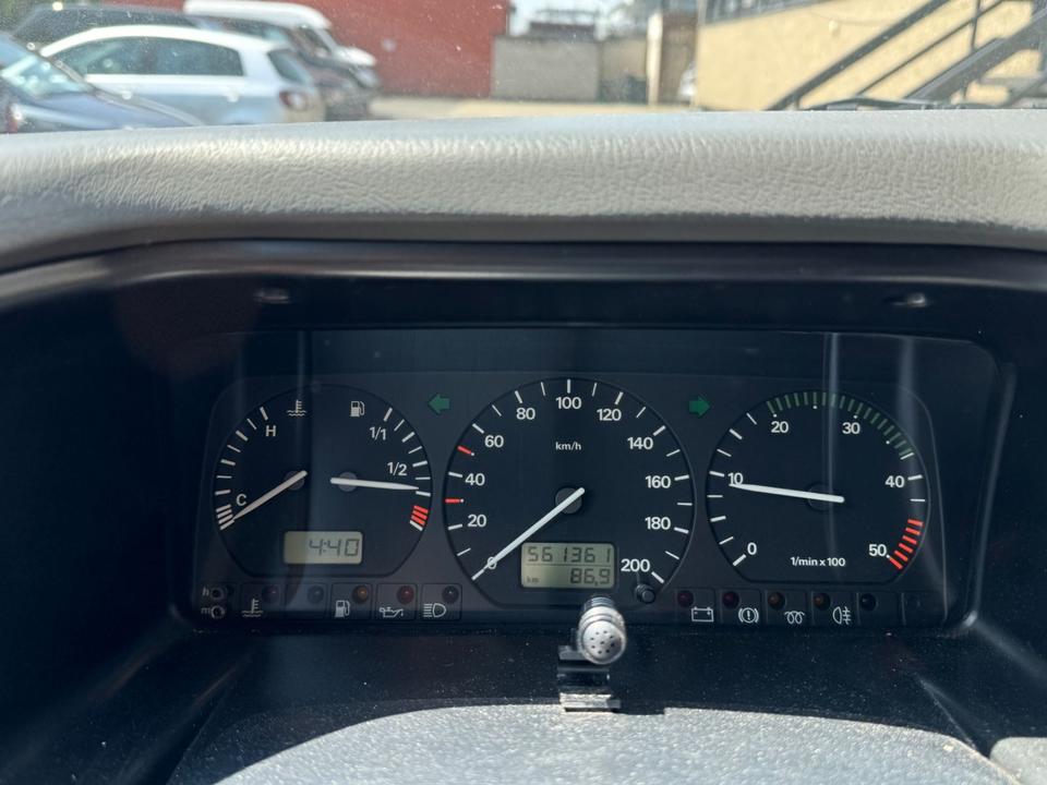 Volkswagen T4 Multivan Allstar 2.5 TDI  пробіг: 561200 рік: April 1998 Diesel потужність:102 PS коробка: Manuell ціна: 2999 - Фото 14