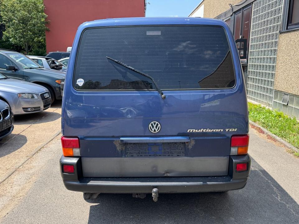 Volkswagen T4 Multivan Allstar 2.5 TDI  пробіг: 561200 рік: April 1998 Diesel потужність:102 PS коробка: Manuell ціна: 2999 - Фото 6