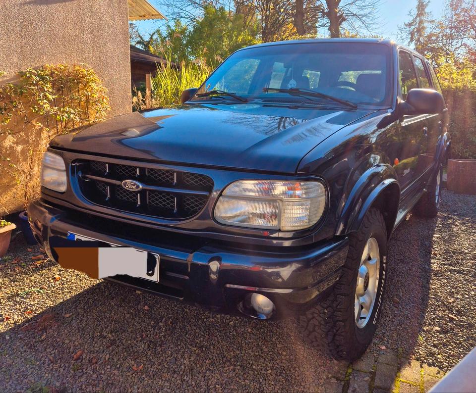 Ford Explorer 4,0 V6 4x4 limited пробіг: 250000 рік: April 2000 Benzin коробка: Automatik ціна: 3500 - Фото 0