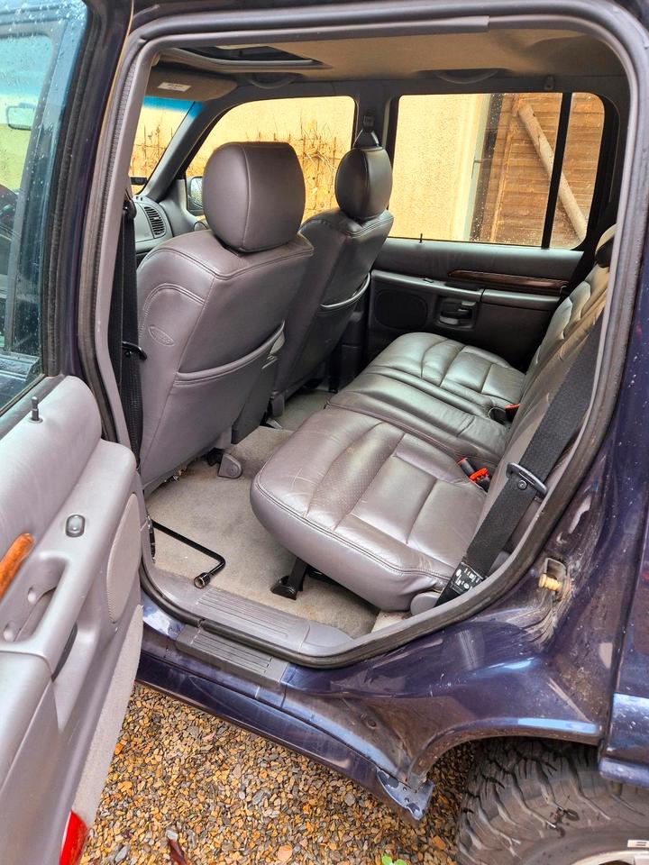 Ford Explorer 4,0 V6 4x4 limited пробіг: 250000 рік: April 2000 Benzin коробка: Automatik ціна: 3500 - Фото 6