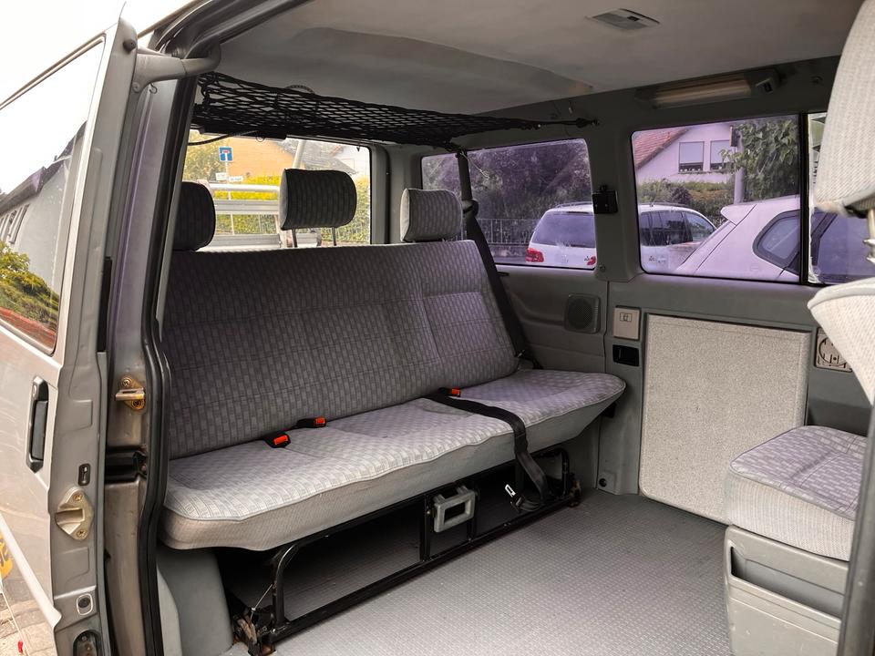 VW T4 Multivan 2.4l пробіг: 312000 рік: Mai 1995 Diesel потужність:77 PS коробка: Manuell ціна: 3100 - Фото 11