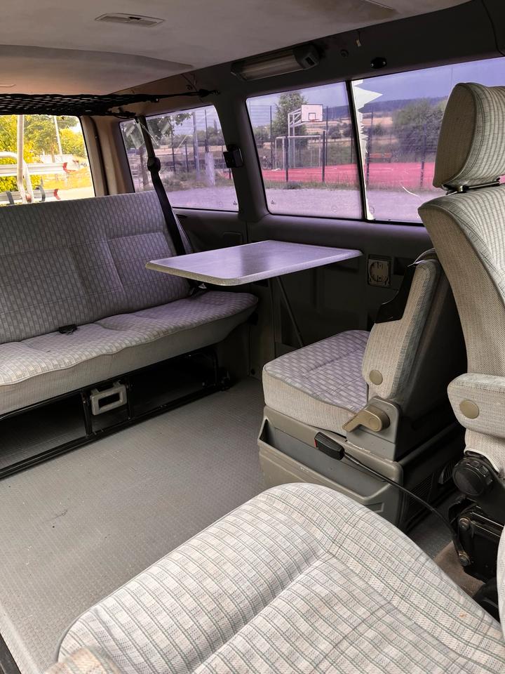 VW T4 Multivan 2.4l пробіг: 312000 рік: Mai 1995 Diesel потужність:77 PS коробка: Manuell ціна: 3100 - Фото 4