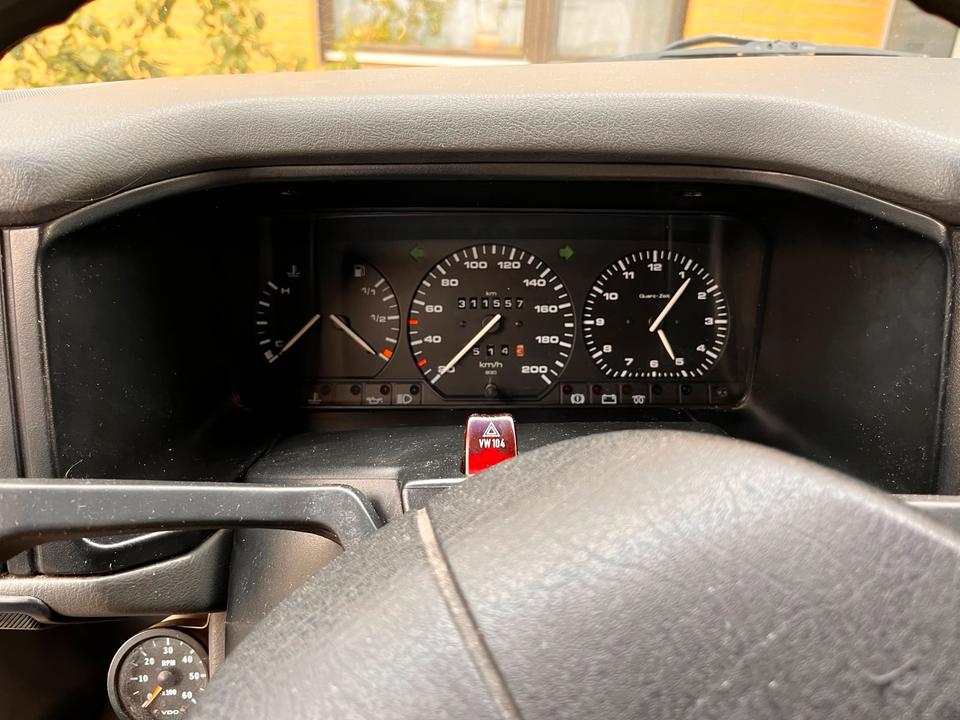 VW T4 Multivan 2.4l пробіг: 312000 рік: Mai 1995 Diesel потужність:77 PS коробка: Manuell ціна: 3100 - Фото 7