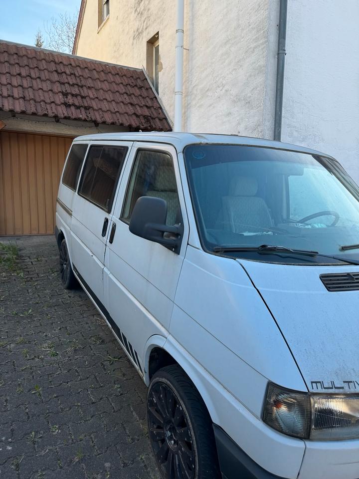 VW T4 Multivan Wohnmobil 2,5  TDI пробіг: 350000 рік: Februar 1993 Diesel потужність:102 PS коробка: Manuell ціна: 3000 - Фото 1