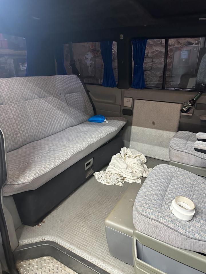 VW T4 Multivan Wohnmobil 2,5  TDI пробіг: 350000 рік: Februar 1993 Diesel потужність:102 PS коробка: Manuell ціна: 3000 - Фото 4