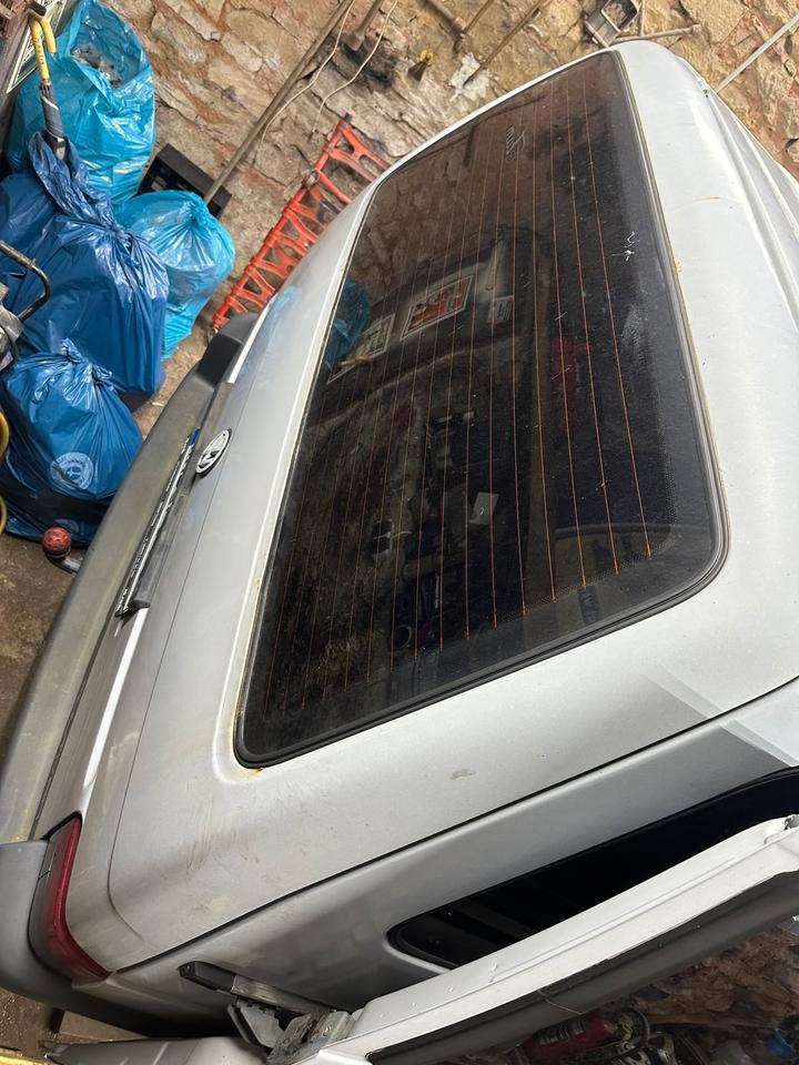 VW T4 Multivan Wohnmobil 2,5  TDI пробіг: 350000 рік: Februar 1993 Diesel потужність:102 PS коробка: Manuell ціна: 3000 - Фото 5