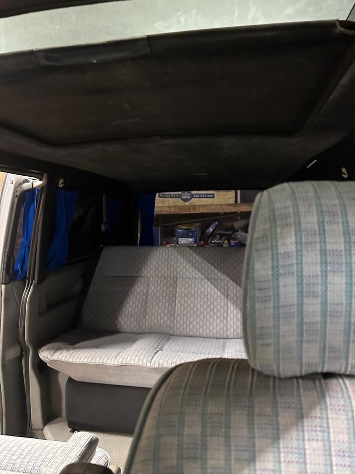 VW T4 Multivan Wohnmobil 2,5  TDI пробіг: 350000 рік: Februar 1993 Diesel потужність:102 PS коробка: Manuell ціна: 3000 - Фото 8