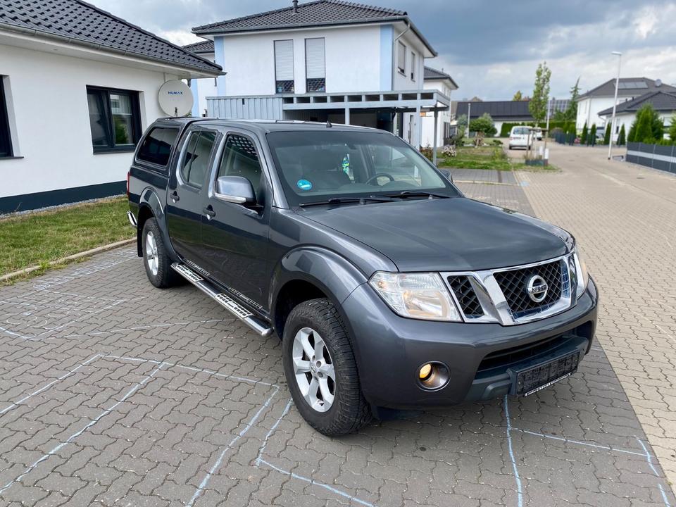 Nissan Navara 2.5 dci 190ps 4x4 Automatik Sitzheizung пробіг: 292000 рік: Dezember 2010 Diesel потужність:190 PS коробка: Automatik ціна: 5500 - Фото 0