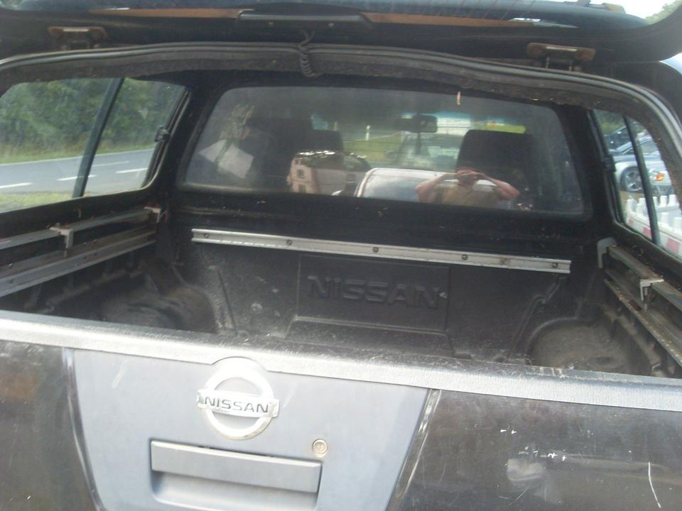 Nissan Navara Pickup Double Cab LE 4X4 пробіг: 297678 рік: Juli 2007 Diesel потужність:171 PS коробка: Automatik ціна: 4350 - Фото 6