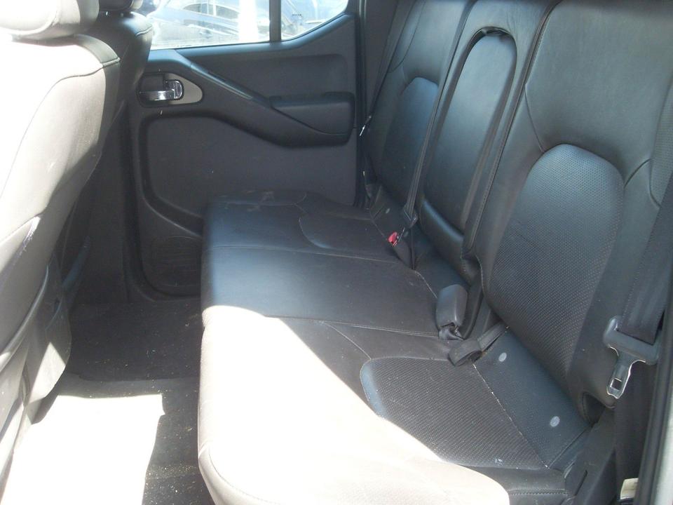 Nissan Navara Pickup Double Cab LE 4X4 пробіг: 297678 рік: Juli 2007 Diesel потужність:171 PS коробка: Automatik ціна: 4350 - Фото 9