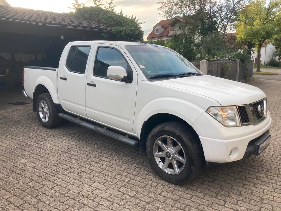 Nissan Navara Pickup Double Cab SE 4X4 пробіг: 142200 рік: April 2008 потужність:171 PS потужність:171 PS коробка: Manuell ціна: 4500 - Фото 1