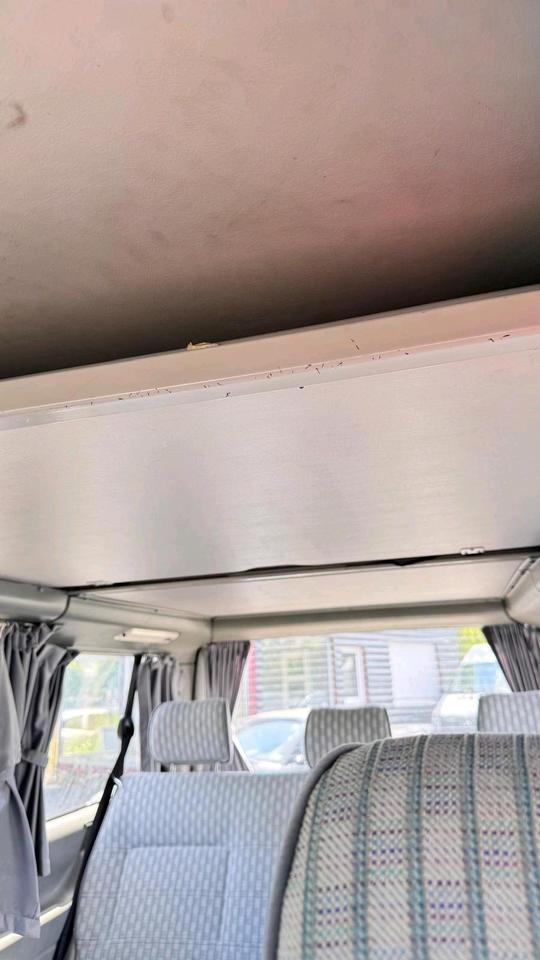 Volkswagen T4 Multivan Westfalia mit Bettfunktion пробіг: 400000 рік: Mai 1995 Diesel потужність:68 PS коробка: Manuell ціна: 2900 - Фото 6