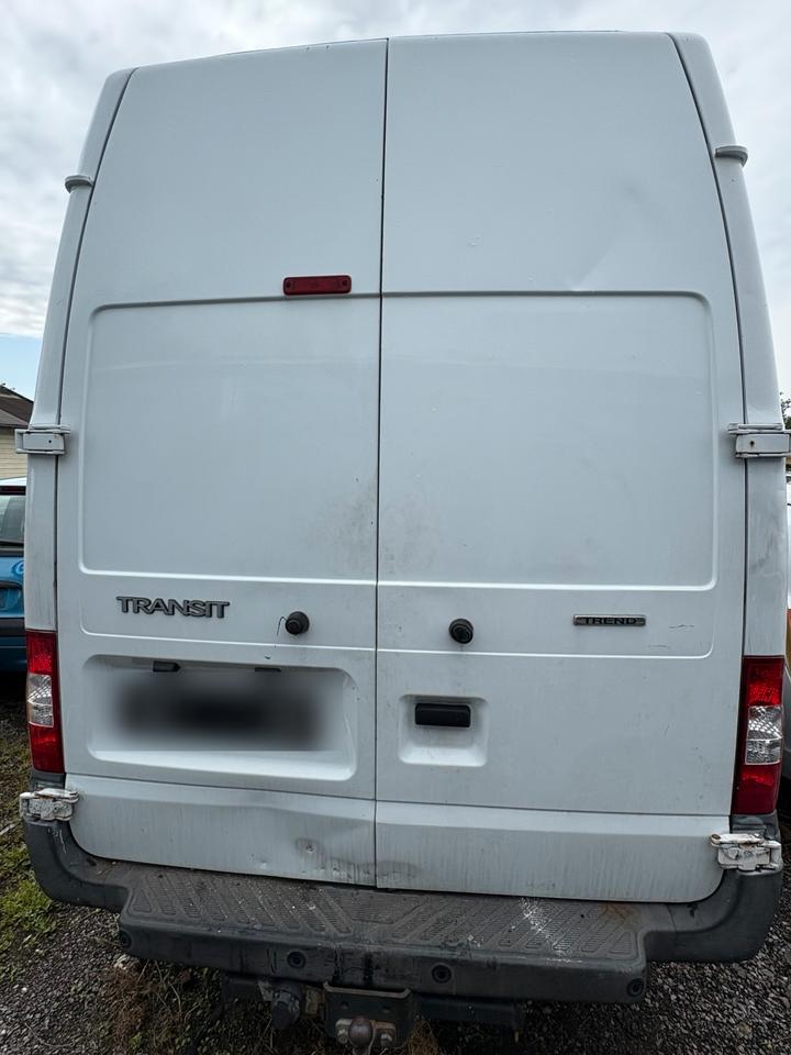 Ford Transit 4x4 hoch und lang Maxi пробіг: 186000 Beschädigtes Fahrzeug Diesel потужність:125 PS коробка: Manuell ціна: 4800 - Фото 12