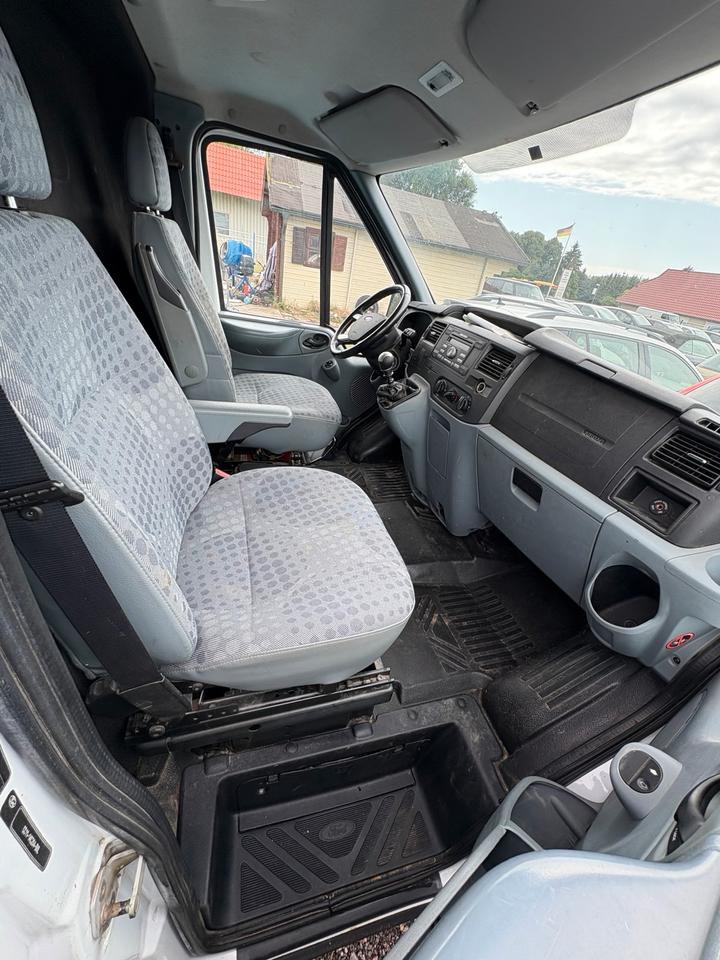 Ford Transit 4x4 hoch und lang Maxi пробіг: 186000 Beschädigtes Fahrzeug Diesel потужність:125 PS коробка: Manuell ціна: 4800 - Фото 9
