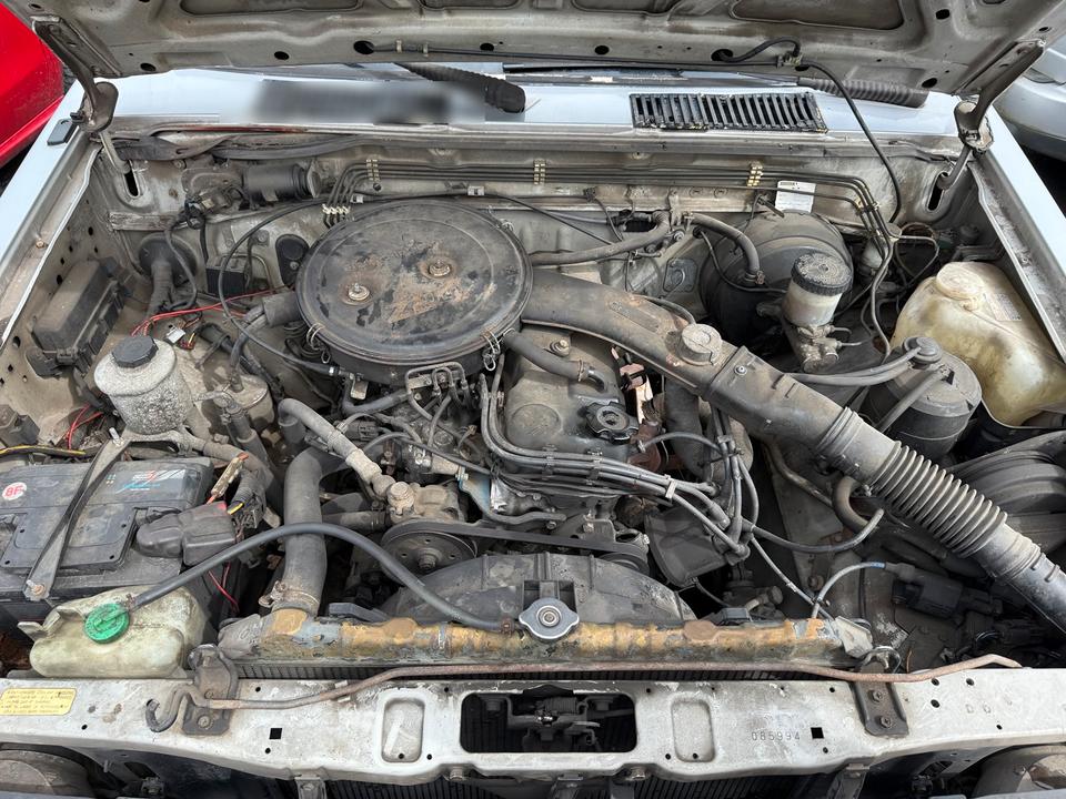 Nissan Terrano 4X4 V8 пробіг: 170656 рік: März 1988 Benzin потужність:105 PS коробка: Manuell ціна: 3000 - Фото 10