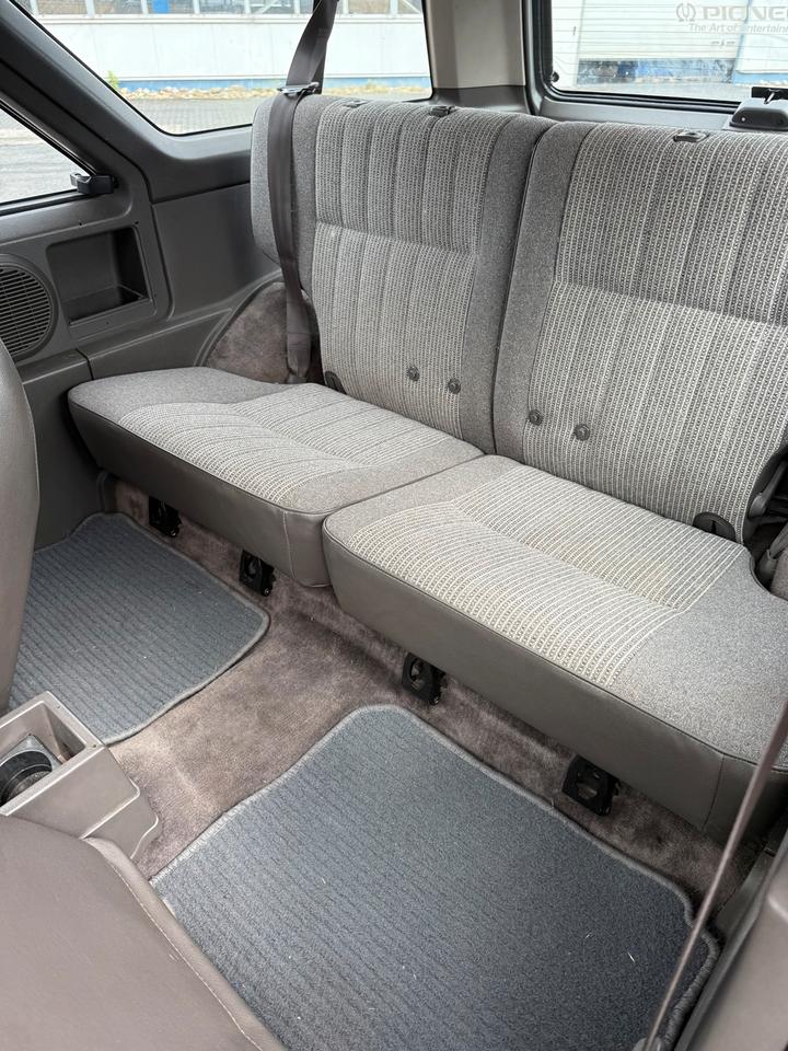 Nissan Terrano 4X4 V8 пробіг: 170656 рік: März 1988 Benzin потужність:105 PS коробка: Manuell ціна: 3000 - Фото 5