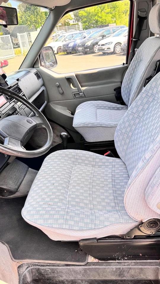 VW T4 Multivan пробіг: 400000 рік: Juli 1995 Diesel потужність:68 PS коробка: Manuell ціна: 2750 - Фото 5