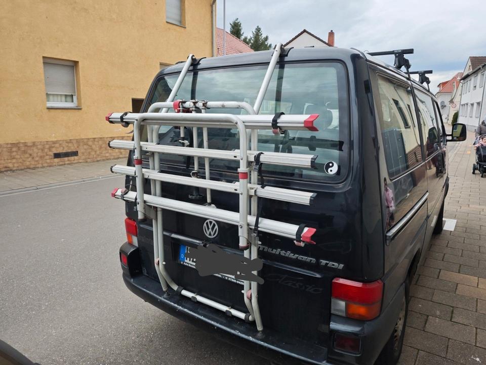 Volkswagen T4 Multivan пробіг: 308000 рік: Juli 1997 Diesel потужність:102 PS ціна: 2800 - Фото 0