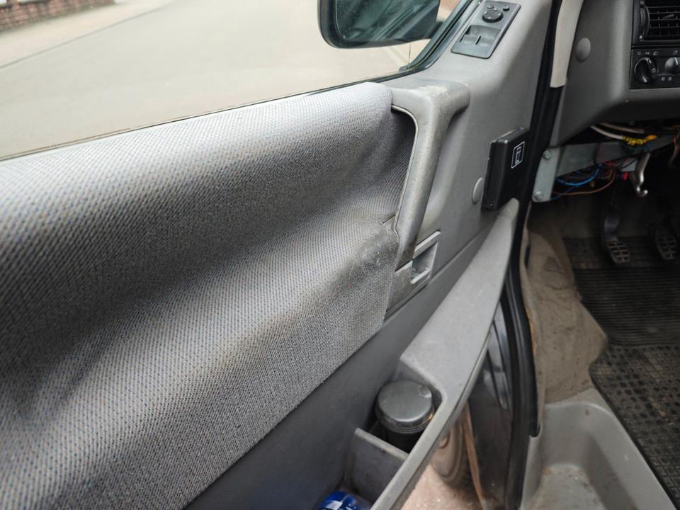 Volkswagen T4 Multivan пробіг: 308000 рік: Juli 1997 Diesel потужність:102 PS ціна: 2800 - Фото 4